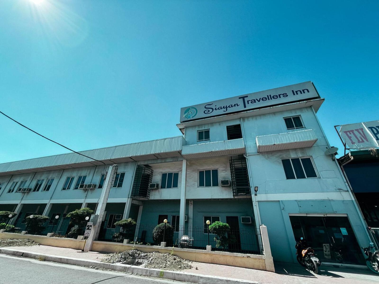 Siayan Travellers Inn Pasay Exterior photo